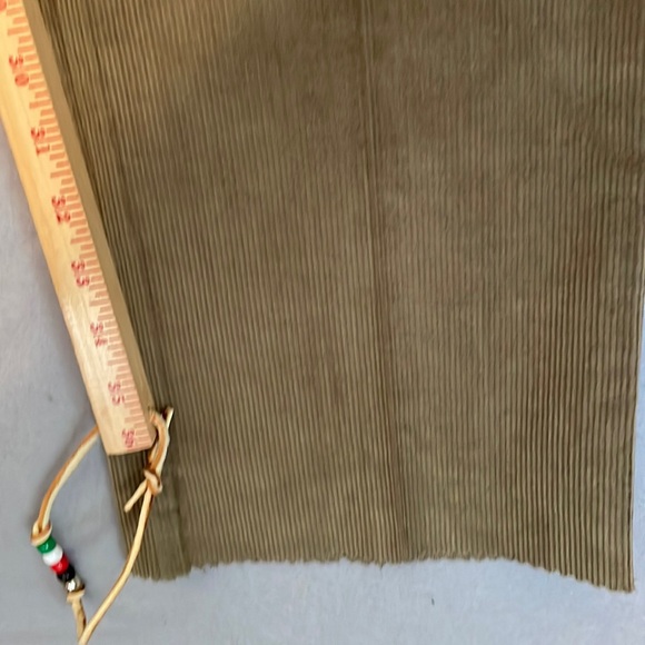 Bills Khakis Corduroy Pants Mens 34 Unhemmed Pleated Front Standard Fit Flaw - Picture 12 of 16